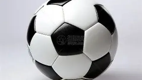 晓彤深夜晒健身成果感慨：众人皆好独我不足